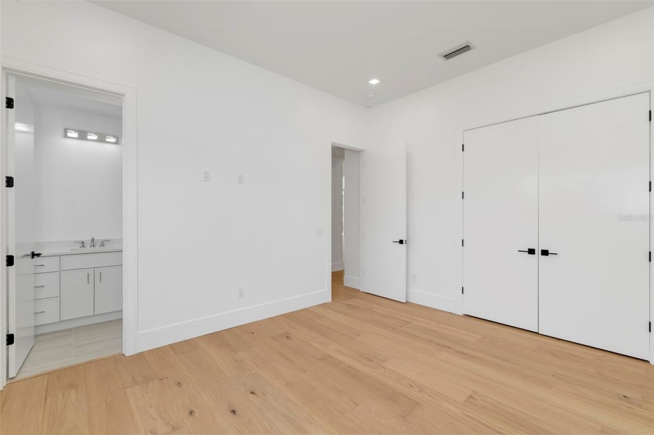 4431 Camino Real, Sarasota, FL 34231 Photo