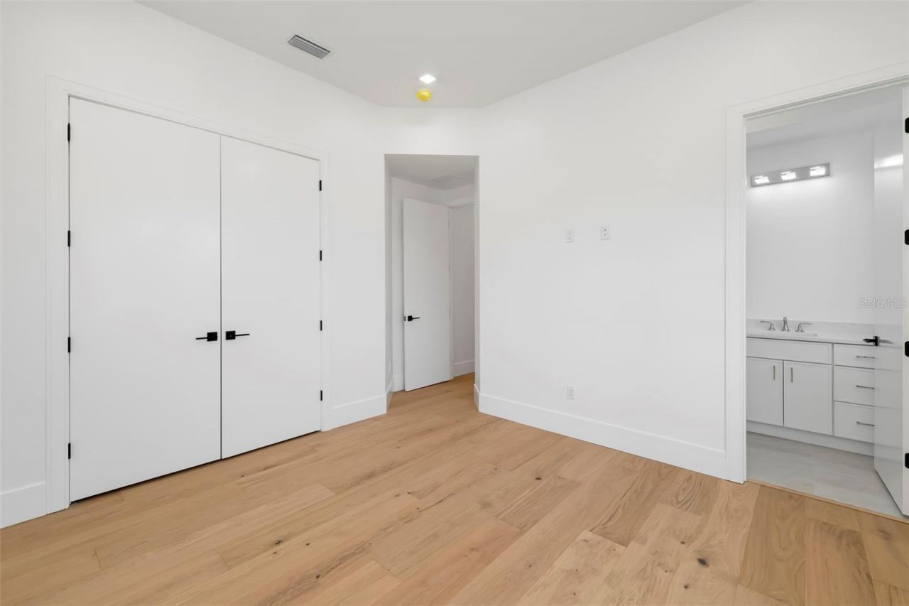 4431 Camino Real, Sarasota, FL 34231 Photo