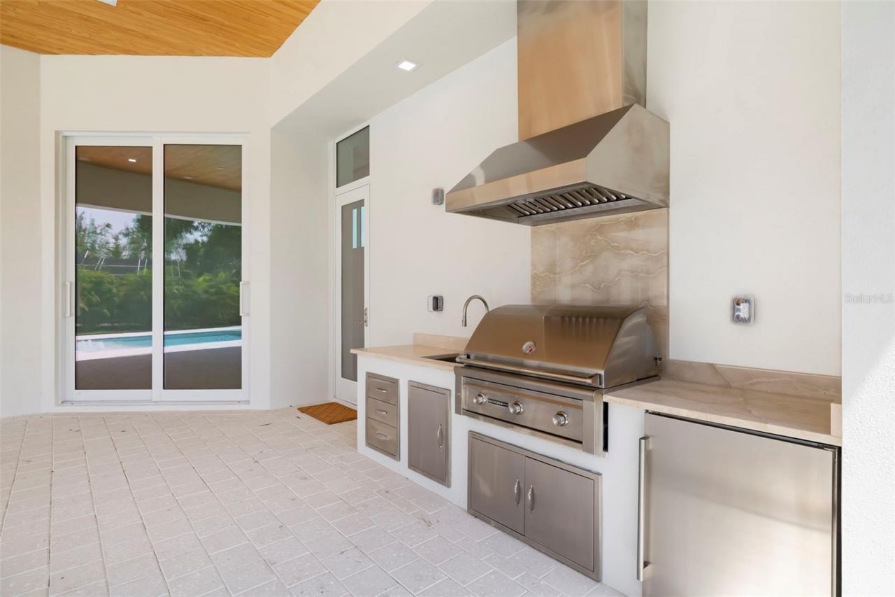 4431 Camino Real, Sarasota, FL 34231 Photo