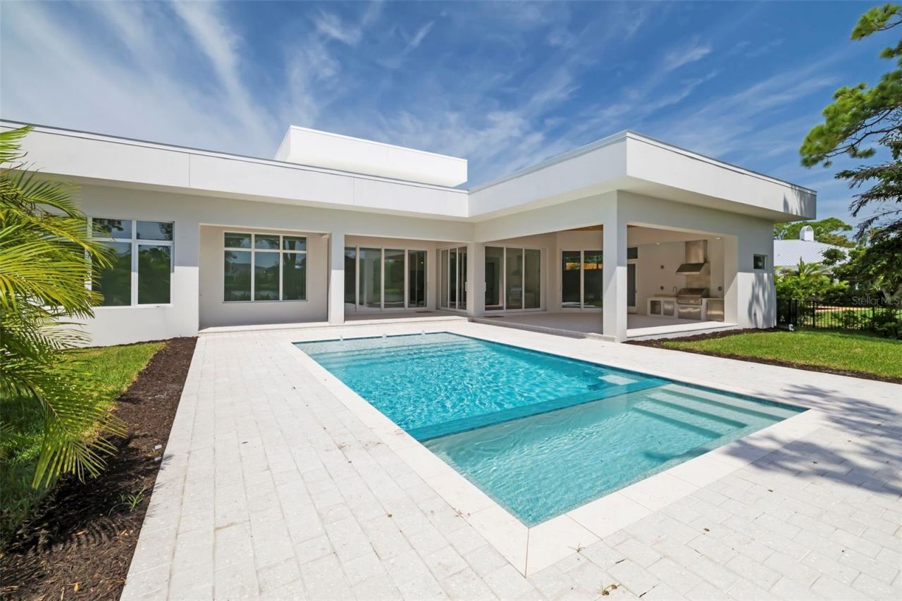 4431 Camino Real, Sarasota, FL 34231 Photo