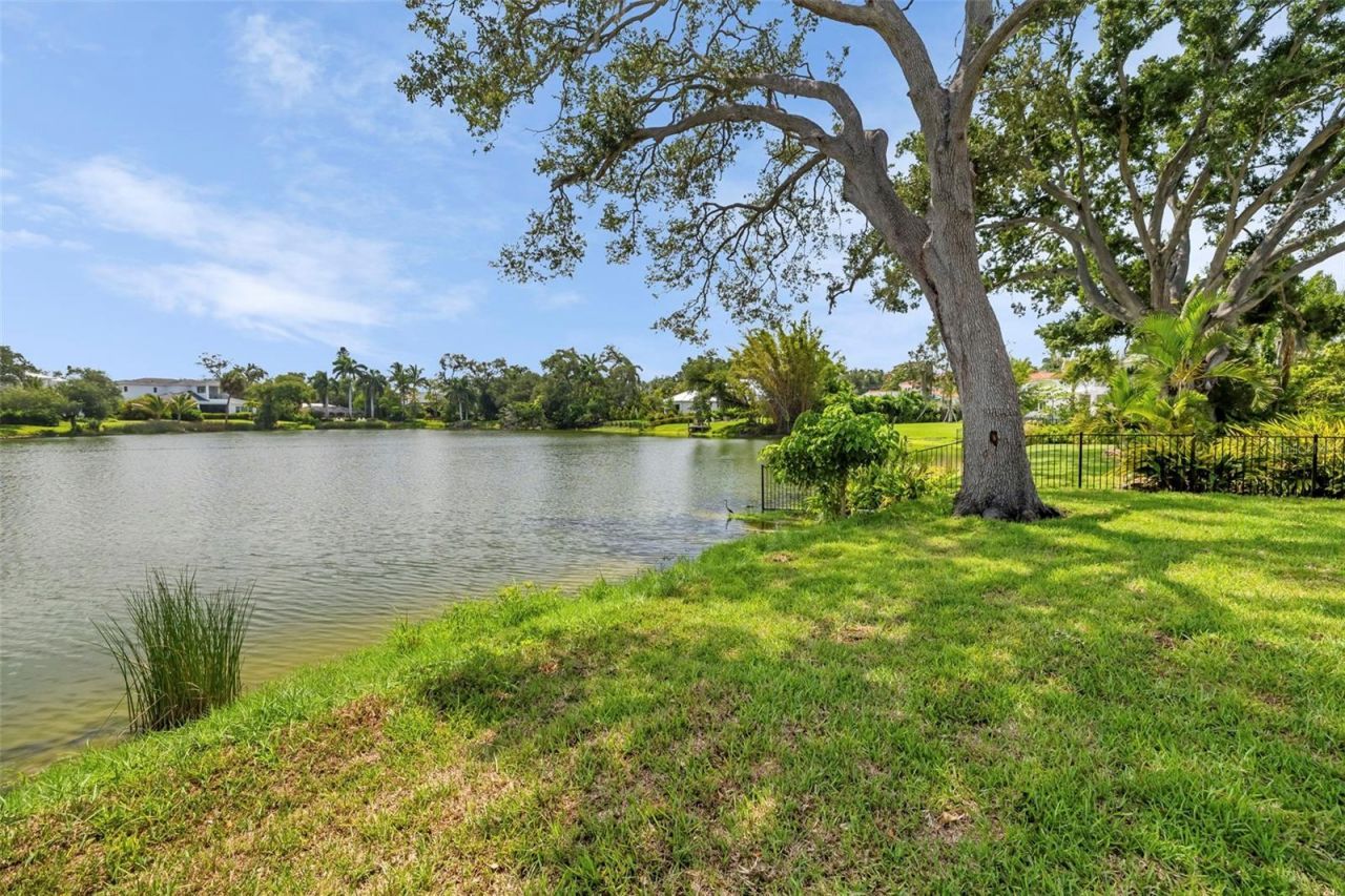 4431 Camino Real, Sarasota, FL 34231 Photo