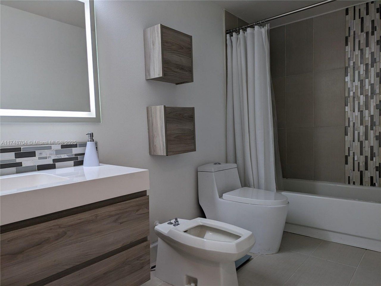 Please Call For Address, Unit 516, Hallandale Beach, FL 33009 Photo