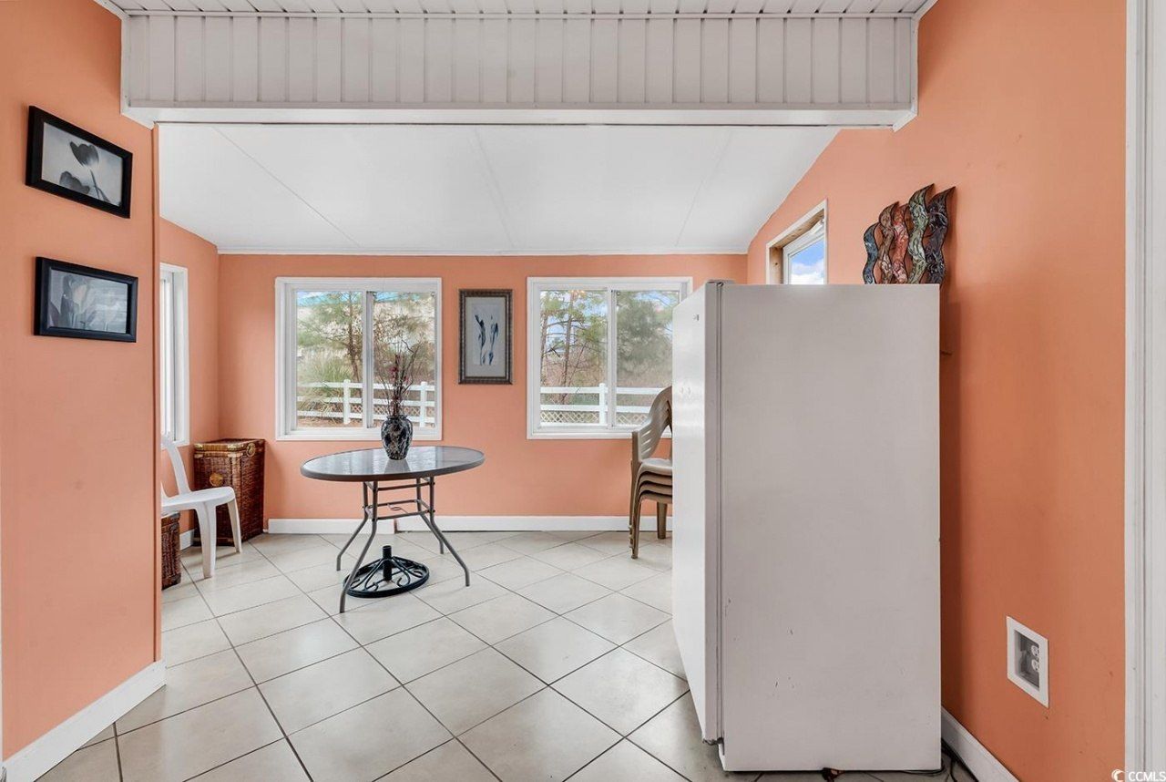 9514 Leeds Circle Photo 31