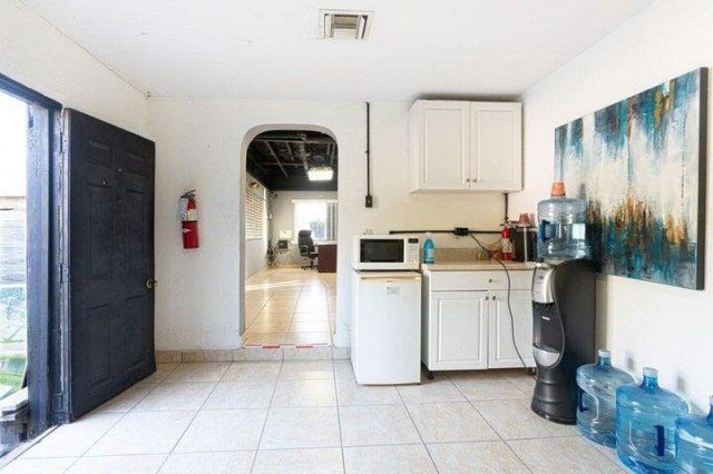 3109 2nd Avenue N, Palm Springs, FL 33461 Photo