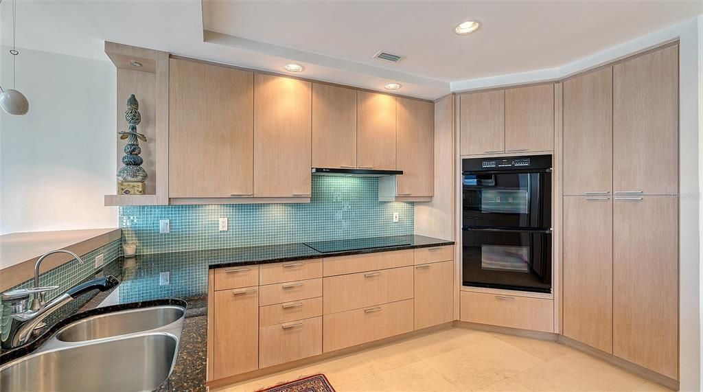 35 Watergate Drive, Unit 1101, Sarasota, FL 34236 Photo