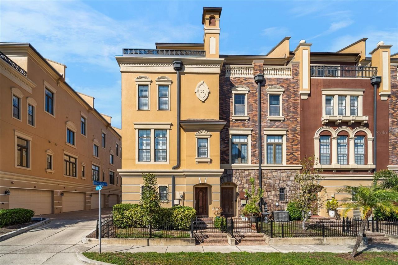 2240 Soho Bay Court, Tampa, FL 33606 Main Photo