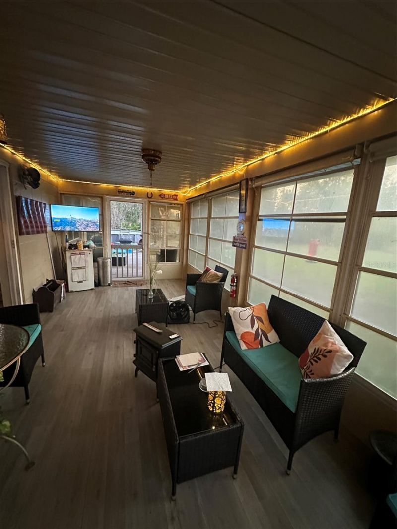 43648 S Island Drive, Paisley, FL 32767 Photo