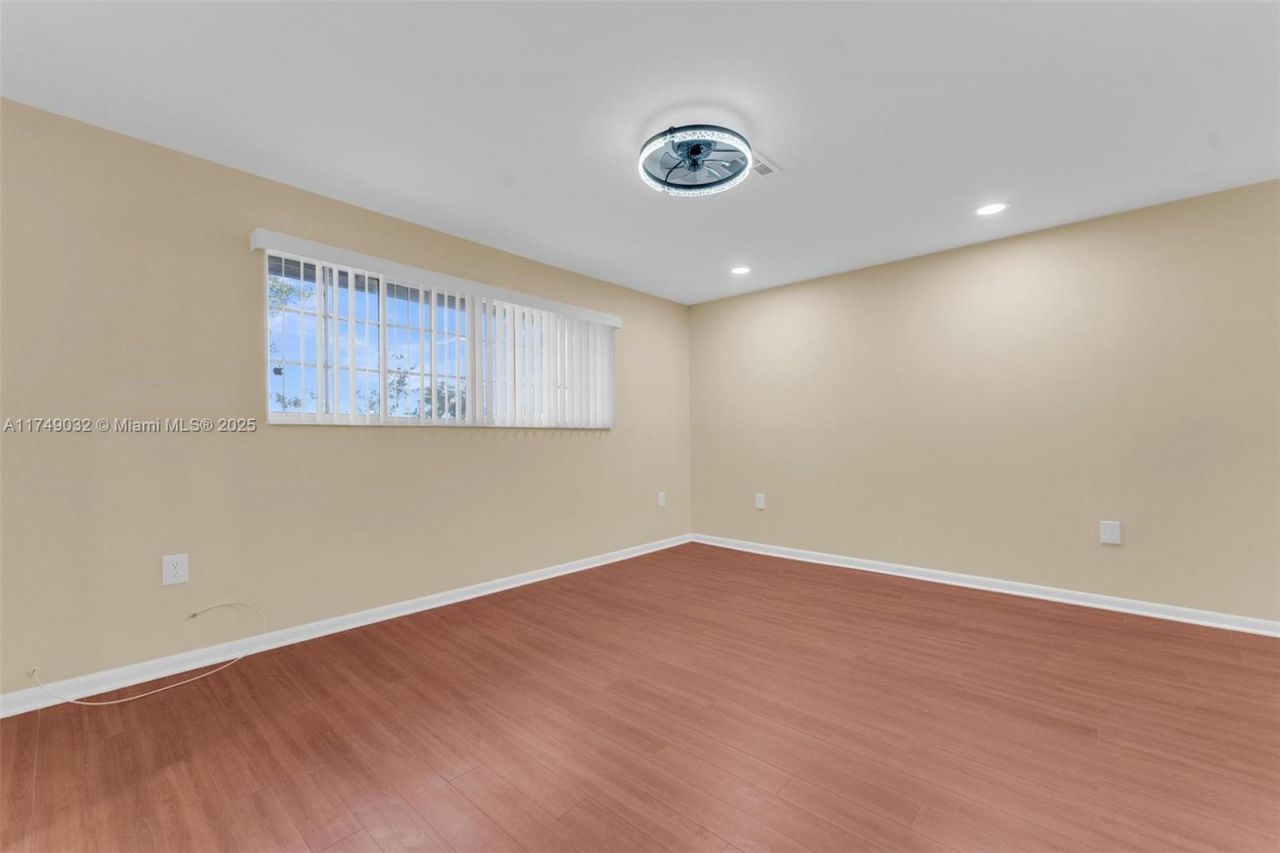 9745 NW 37th St, Unit 9745, Sunrise, FL 33351 Photo