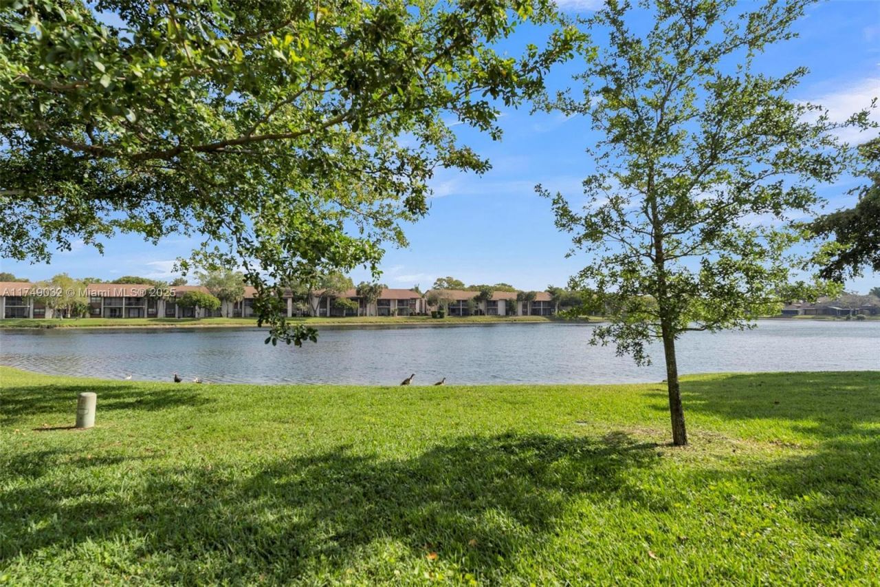 9745 NW 37th St, Unit 9745, Sunrise, FL 33351 Photo