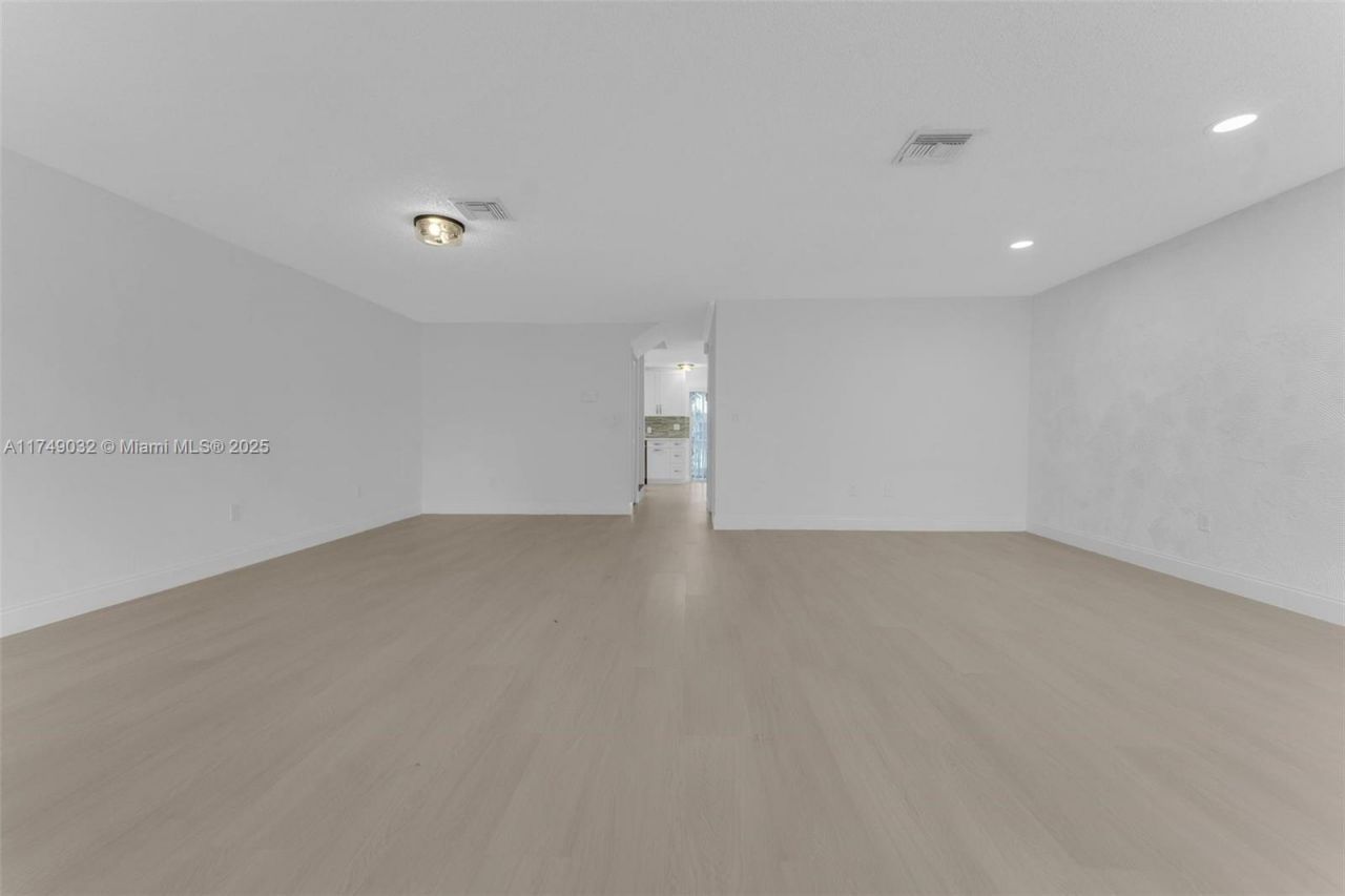 9745 NW 37th St, Unit 9745, Sunrise, FL 33351 Photo