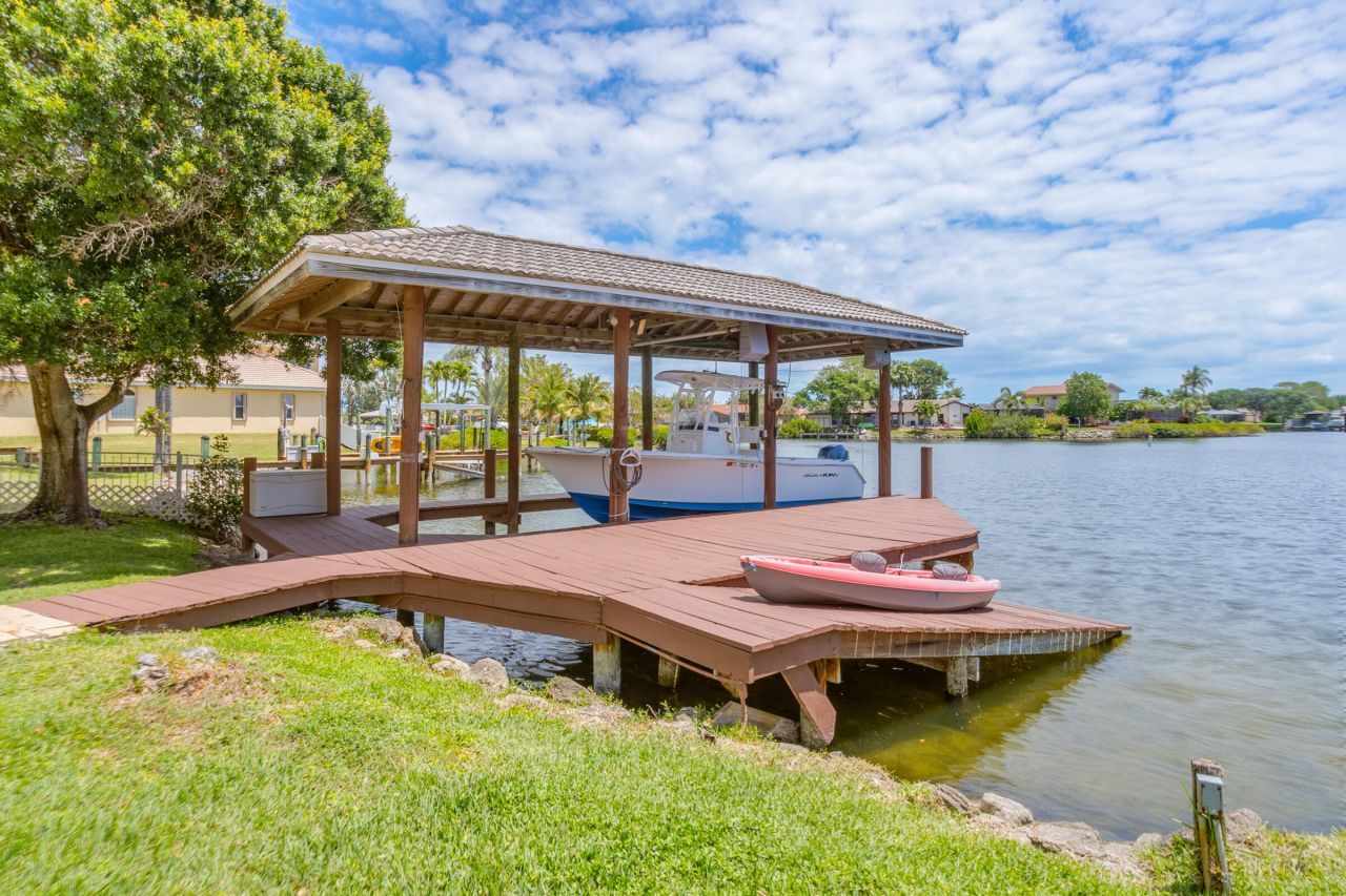 124 Lanternback Island Drive, Satellite Beach, FL 32937 Photo