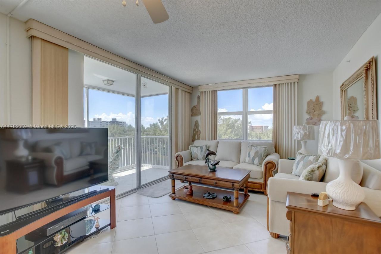 1505 N Riverside Dr, Unit 604, Pompano Beach, FL 33062 Photo