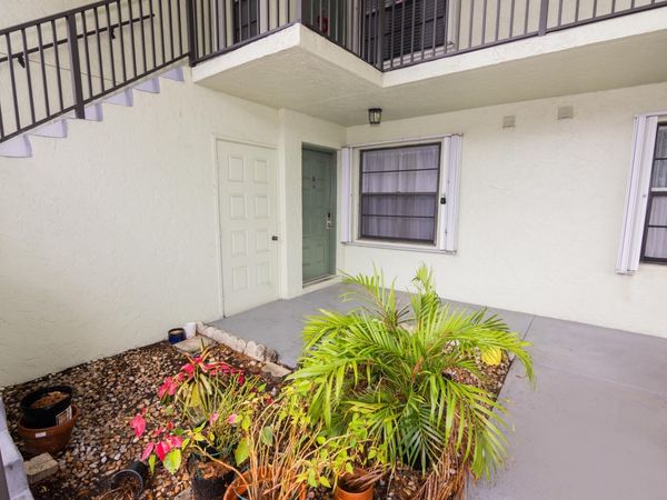 2301 Sabal Ridge Court, Unit A, Palm Beach Gardens, FL 33418