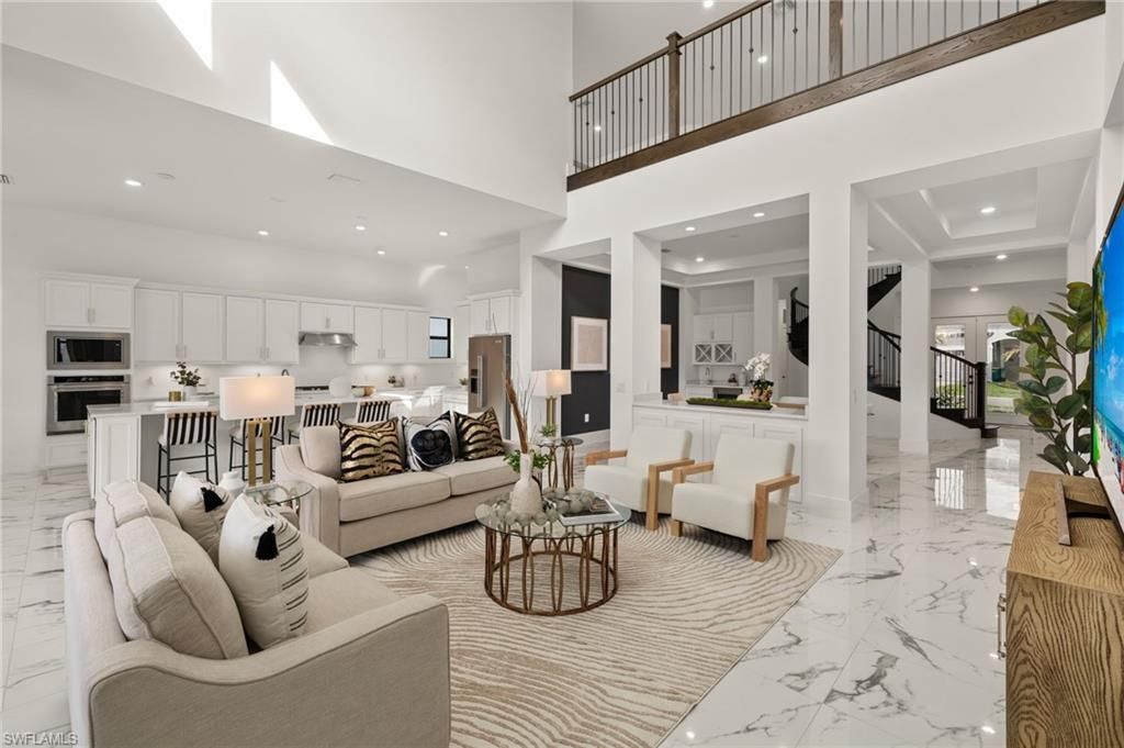 16153 Verilyn Cir, Naples, FL 34110 Main Photo