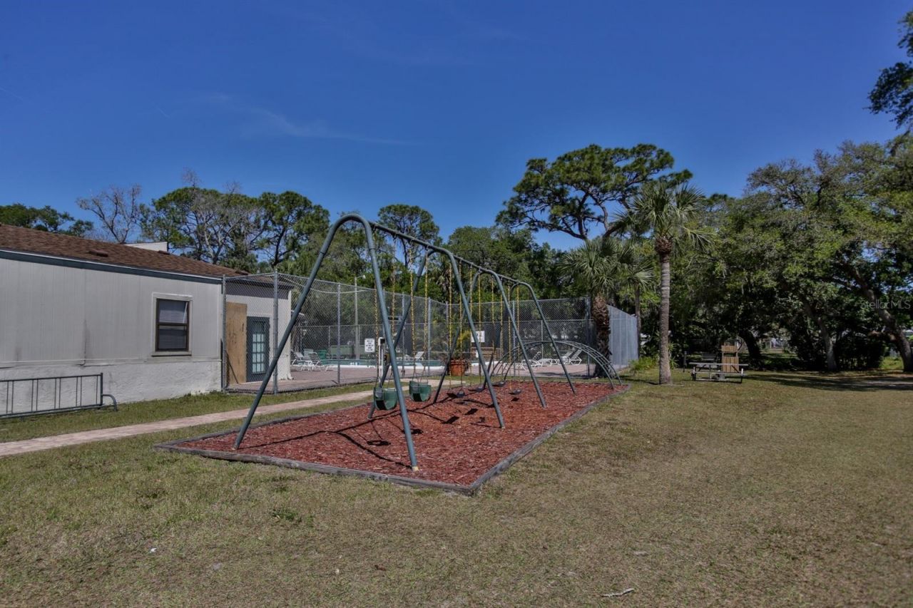 1190 Longfellow Way, Unit 135C, Sarasota, FL 34243 Photo