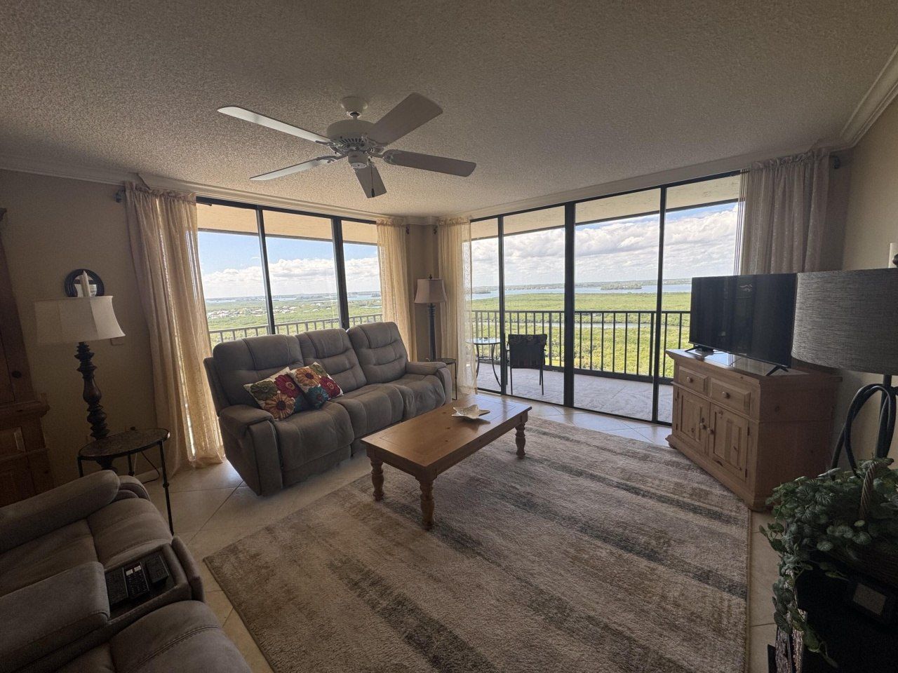 5047 N Highway A1a, Unit Ph6, Hutchinson Island, FL 34949 Photo