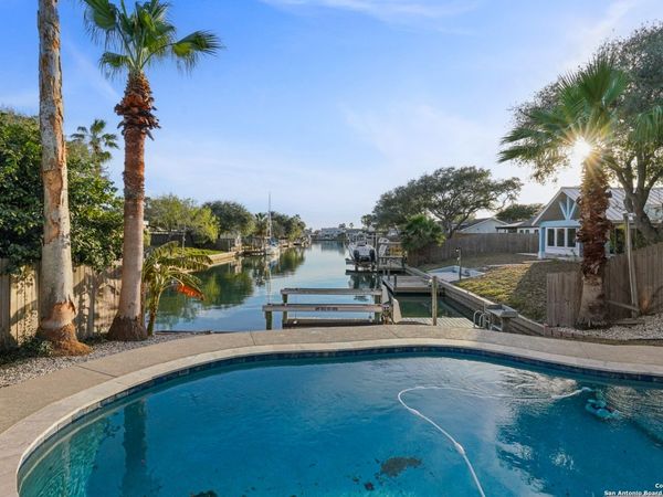 13907 Sea Horse Ave, Corpus Christi, TX 78418