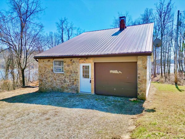 23497 Hideaway Drive, Senecaville, OH 43780