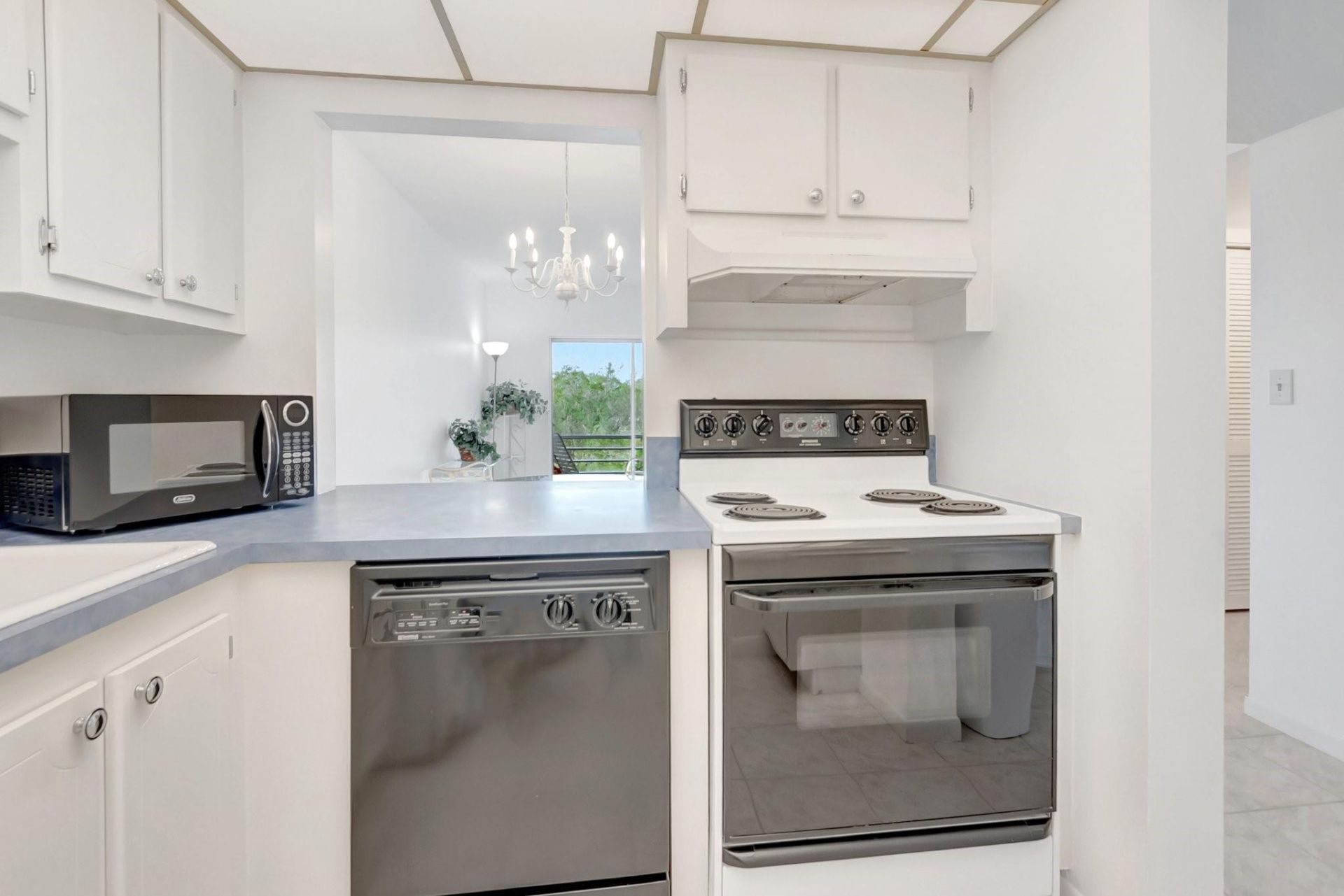 5501 NW 2nd Avenue, Unit 302, Boca Raton, FL 33487 Photo