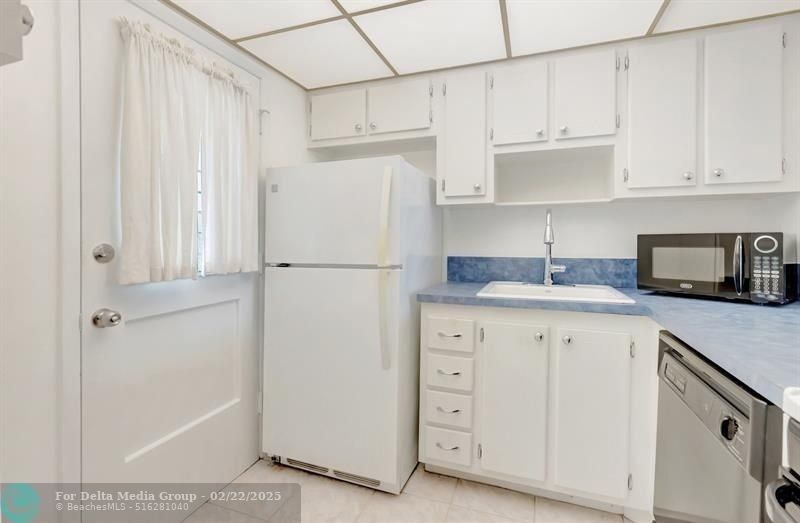 5501 NW 2nd Ave, Unit 302, Boca Raton, FL 33487 Photo