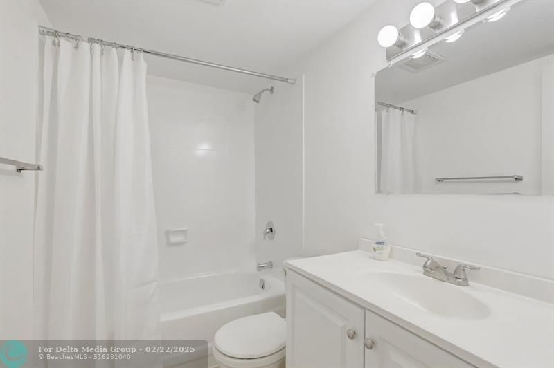 5501 NW 2nd Ave, Unit 302, Boca Raton, FL 33487 Photo