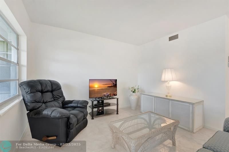 5501 NW 2nd Ave, Unit 302, Boca Raton, FL 33487 Photo