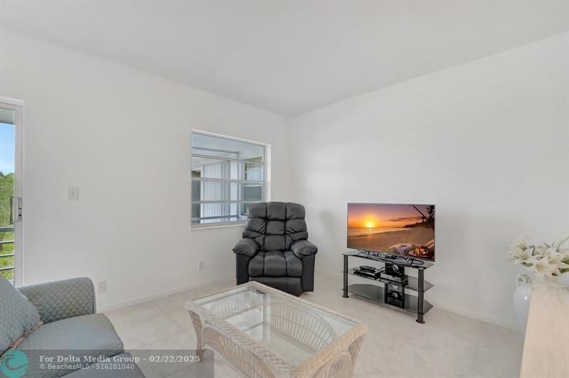 5501 NW 2nd Ave, Unit 302, Boca Raton, FL 33487 Photo