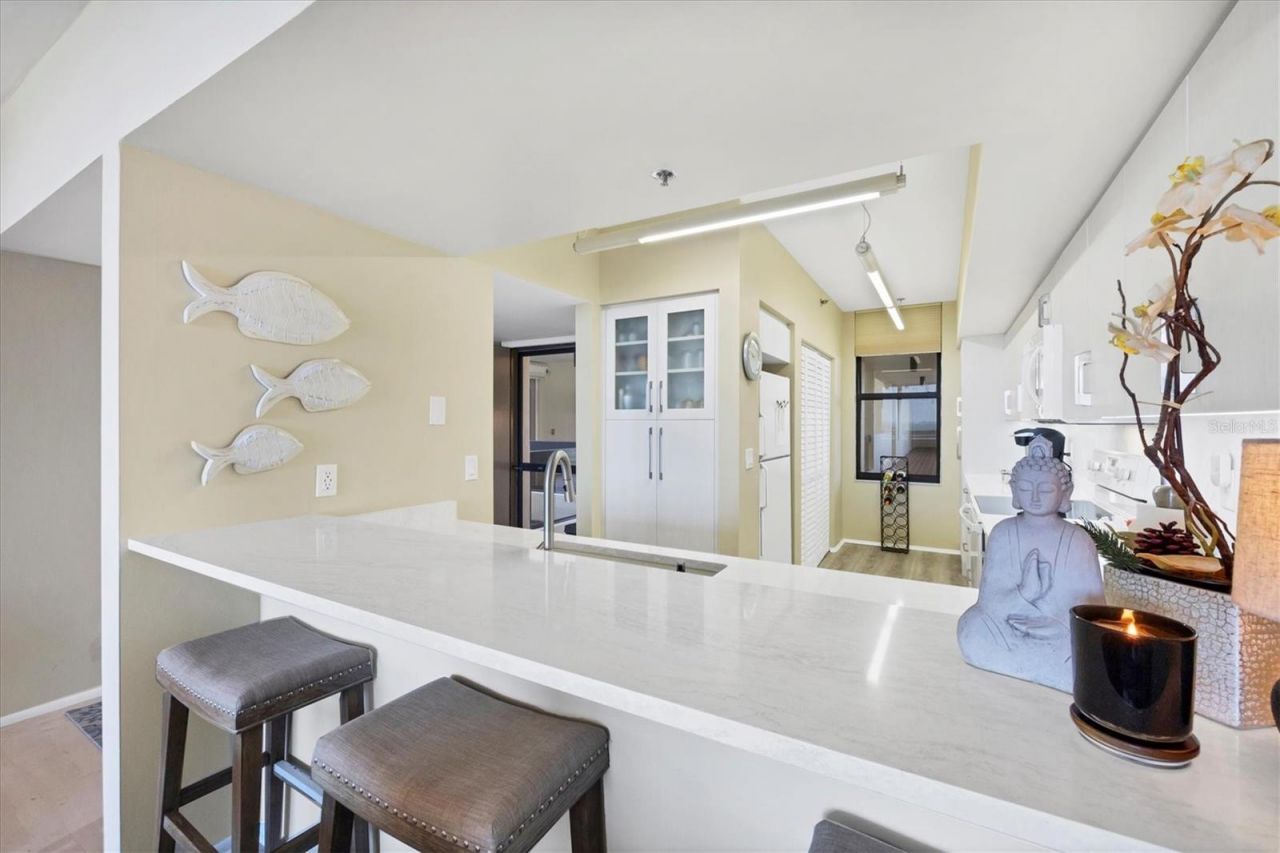 1930 Harbourside Drive, Unit 134, Longboat Key, FL 34228 Photo