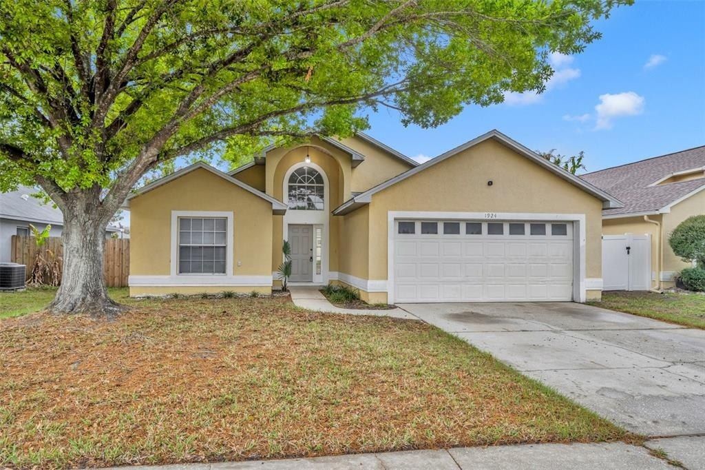 1924 Monkton Road, Orlando, FL 32837 Main Photo