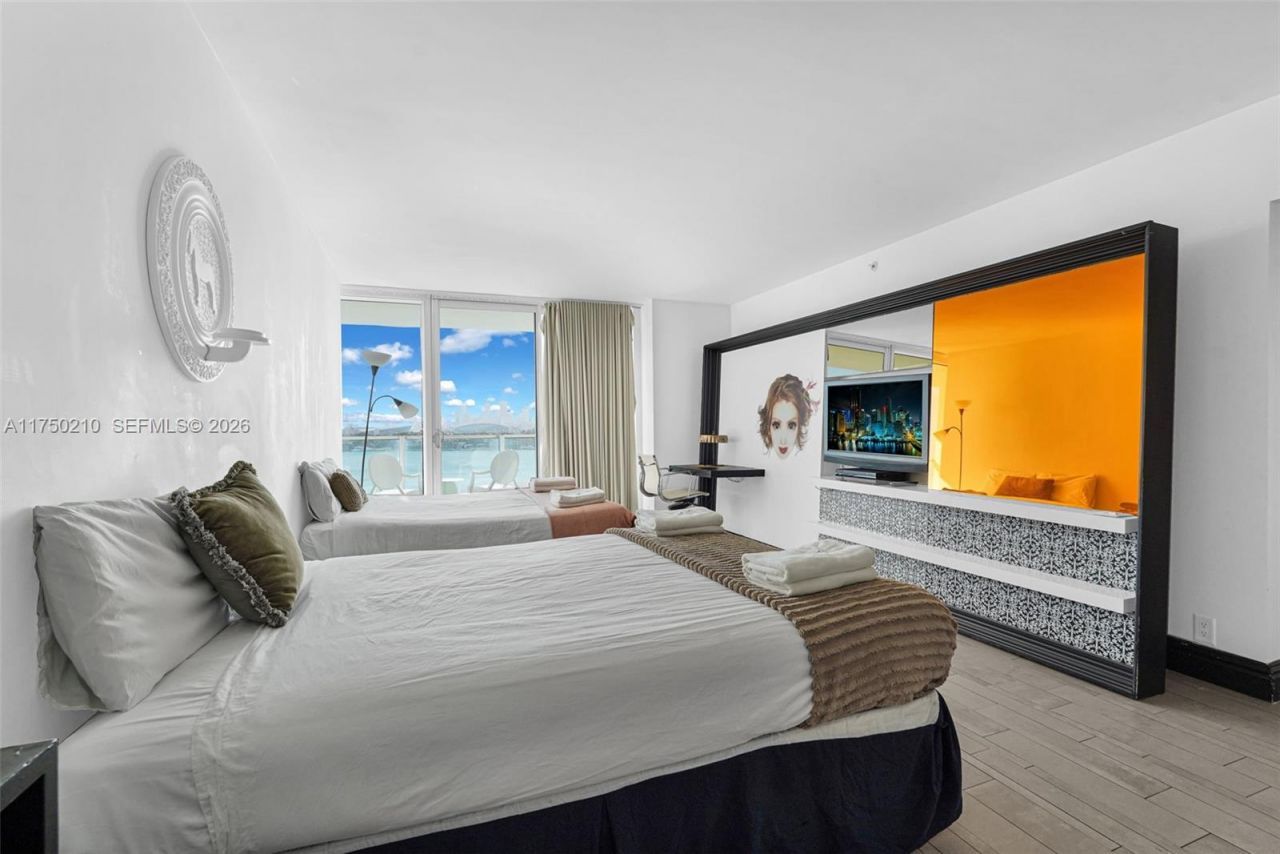 1100 West Ave, Unit 916, Miami Beach, FL 33139 Photo