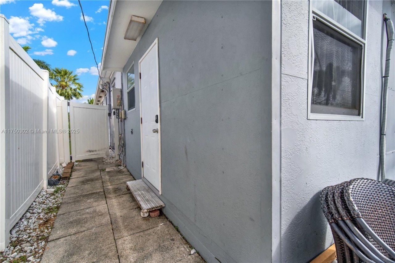 1317 N M St, Lake Worth, FL 33460 Photo