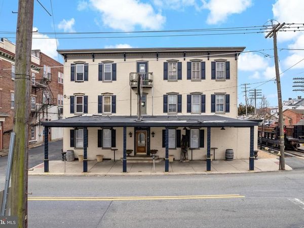 120 E PHILADELPHIA AVENUE, BOYERTOWN, PA 19512