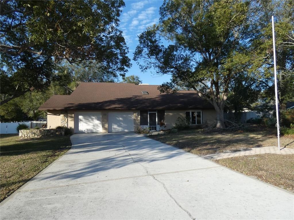 8526 Delaware Drive, Weeki Wachee, FL 34607 Main Photo