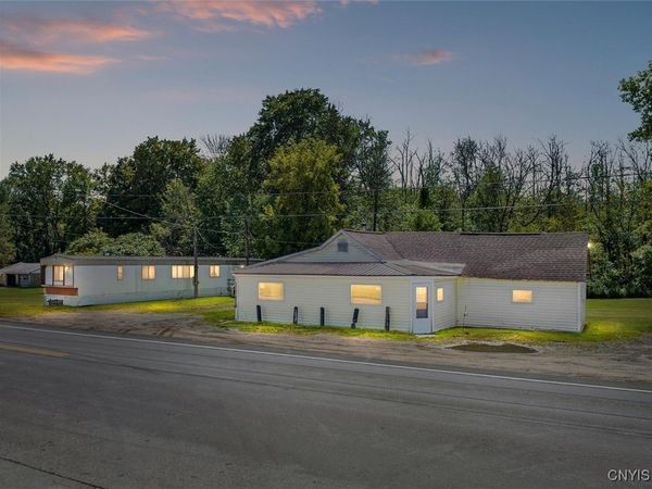 8460 Old River Road, Marcy, NY 13403