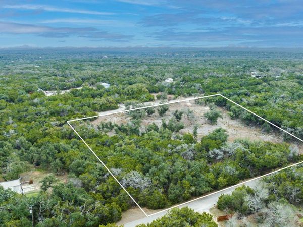 301 Lonesome TRL, Driftwood, TX 78619