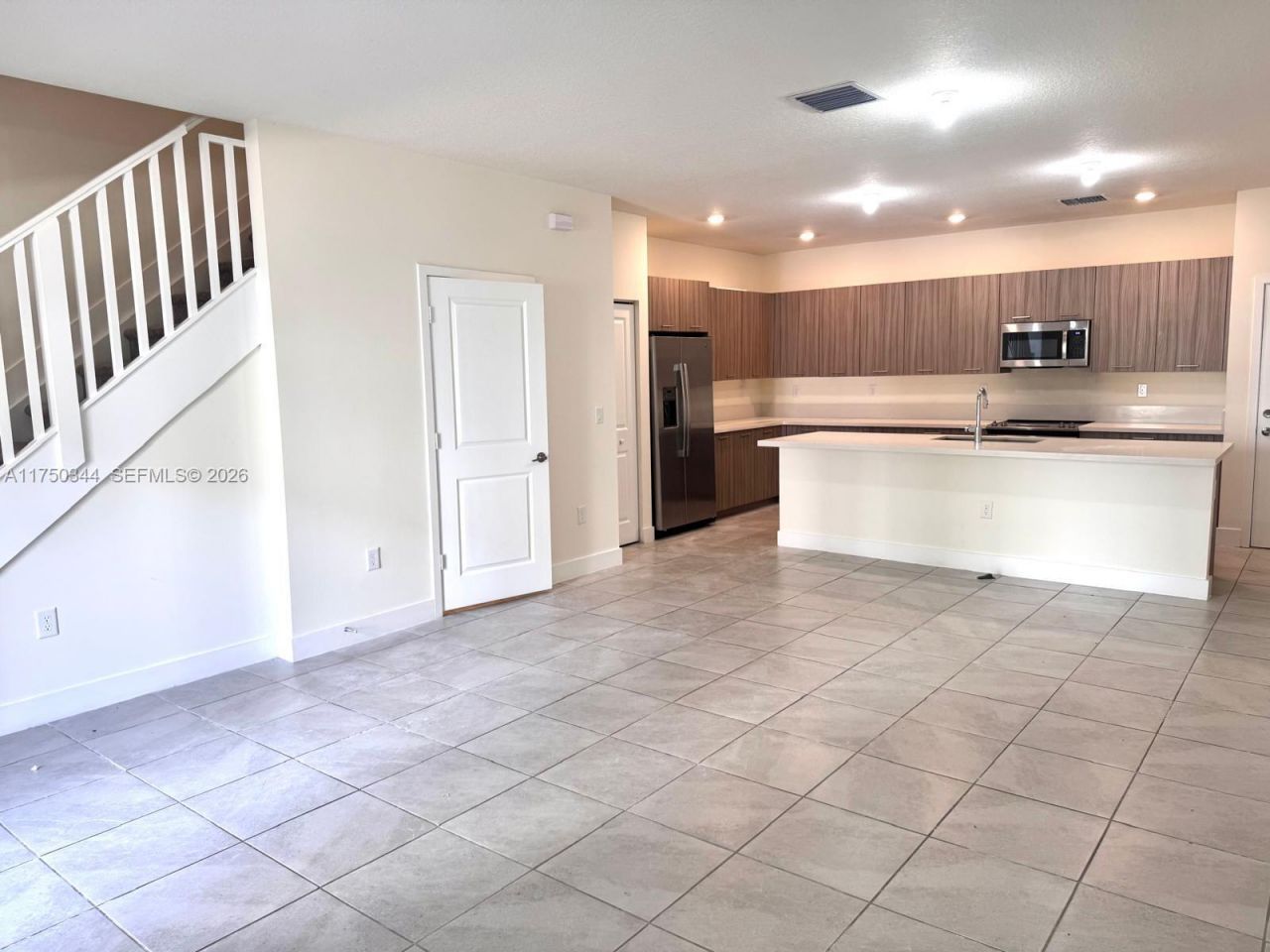 4621 NW 83rd Path, Doral, FL 33166 Photo