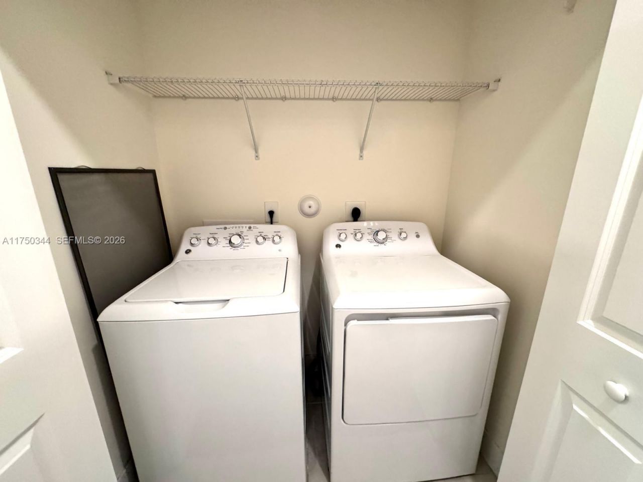 4621 NW 83rd Path, Doral, FL 33166 Photo