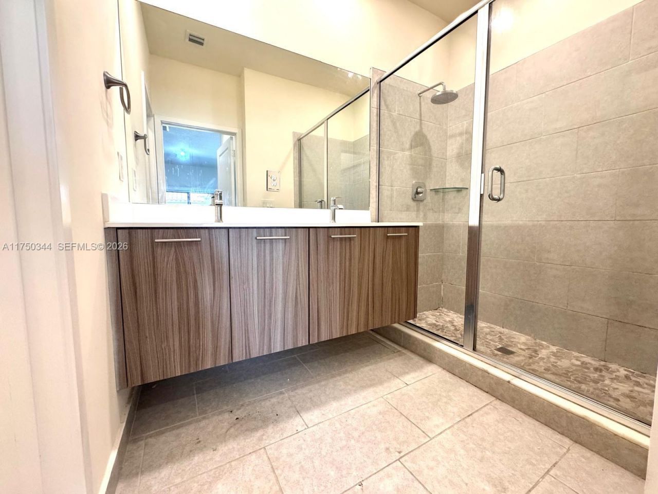 4621 NW 83rd Path, Doral, FL 33166 Photo