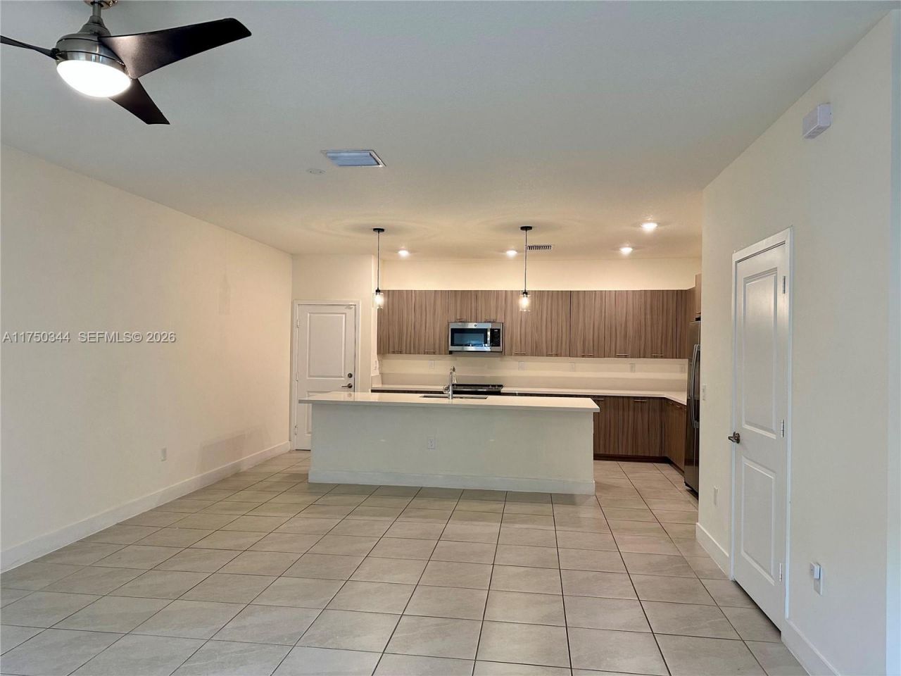 4621 NW 83rd Path, Doral, FL 33166 Photo