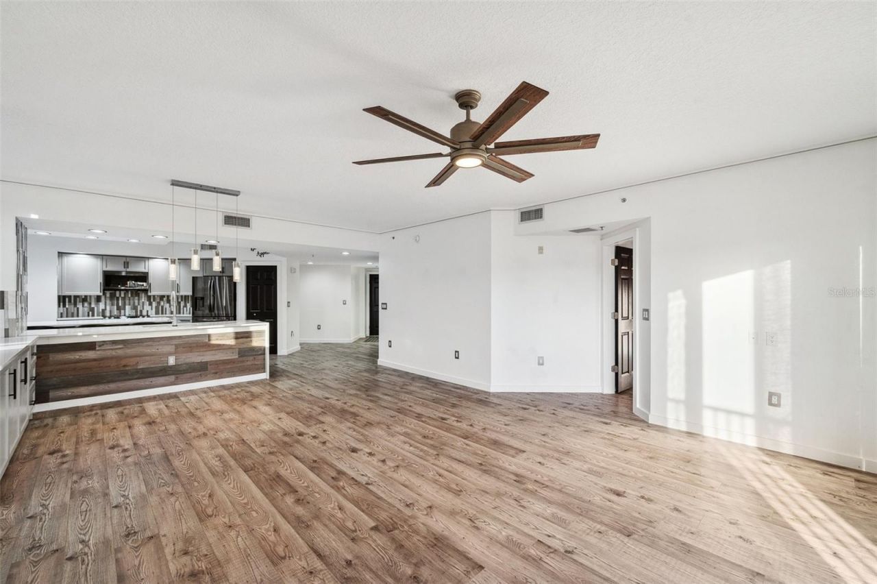 960 Starkey Road, Unit 3406, Largo, FL 33771 Photo