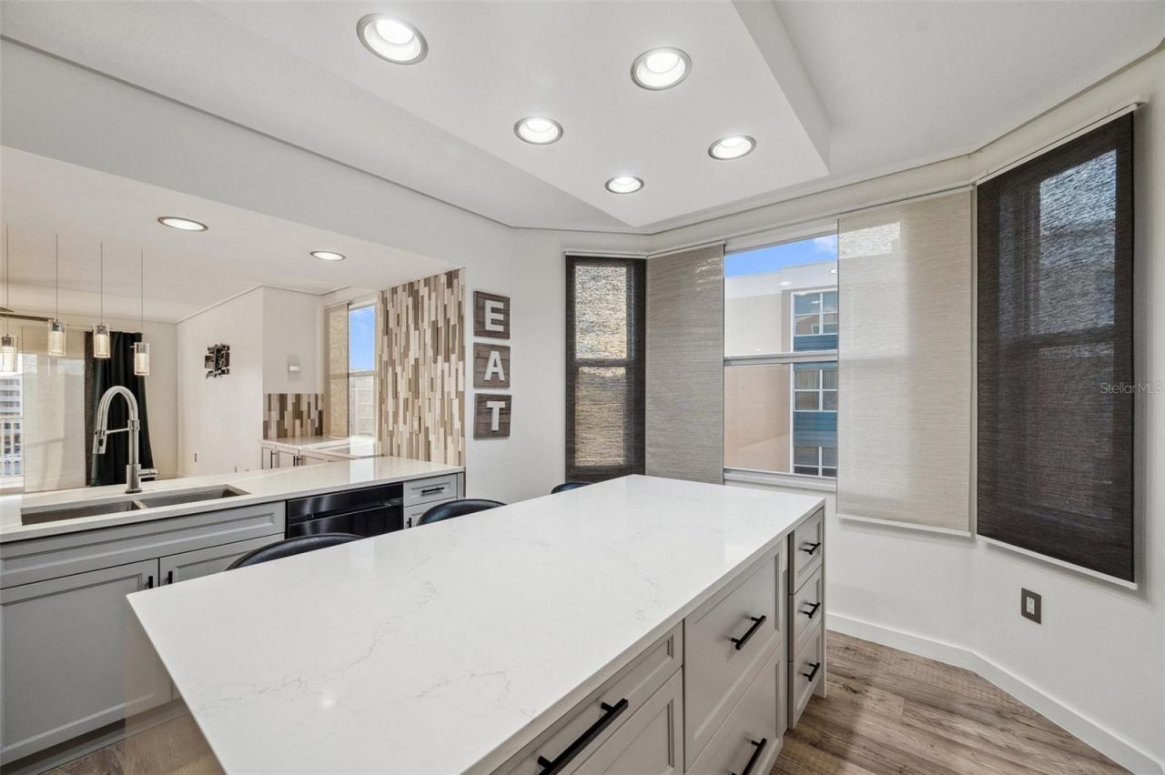 960 Starkey Road, Unit 3406, Largo, FL 33771 Photo