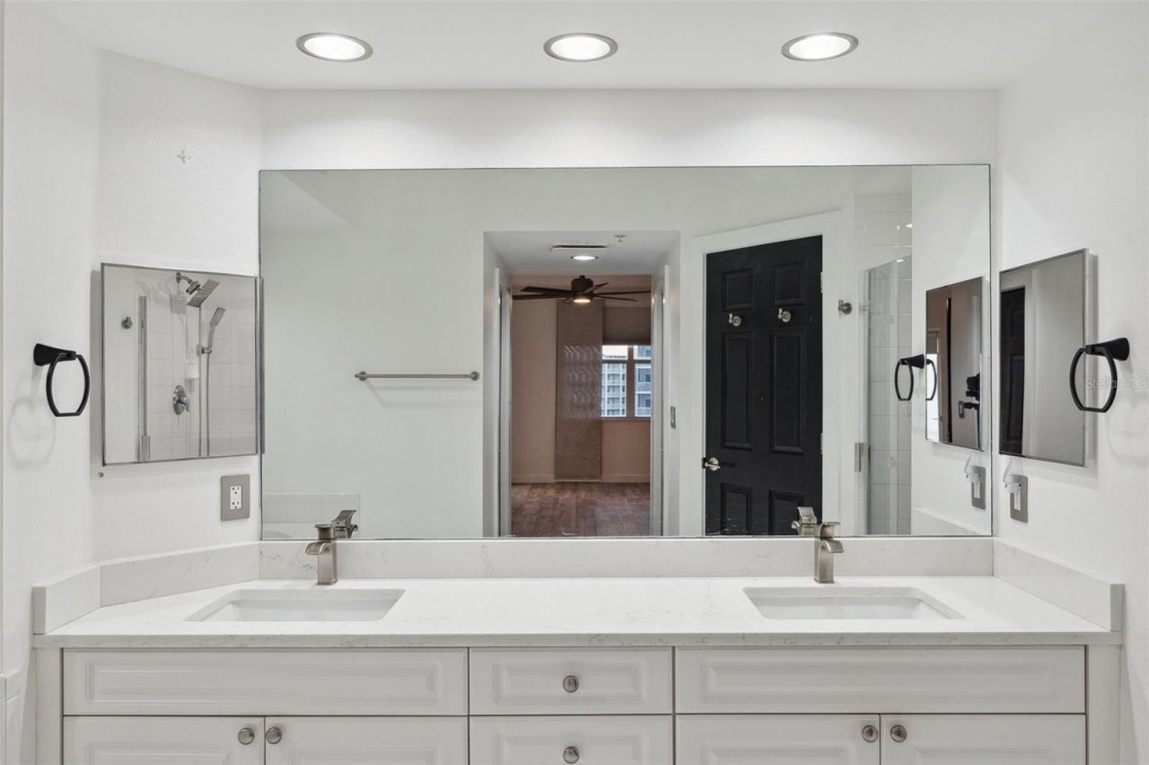 960 Starkey Road, Unit 3406, Largo, FL 33771 Photo