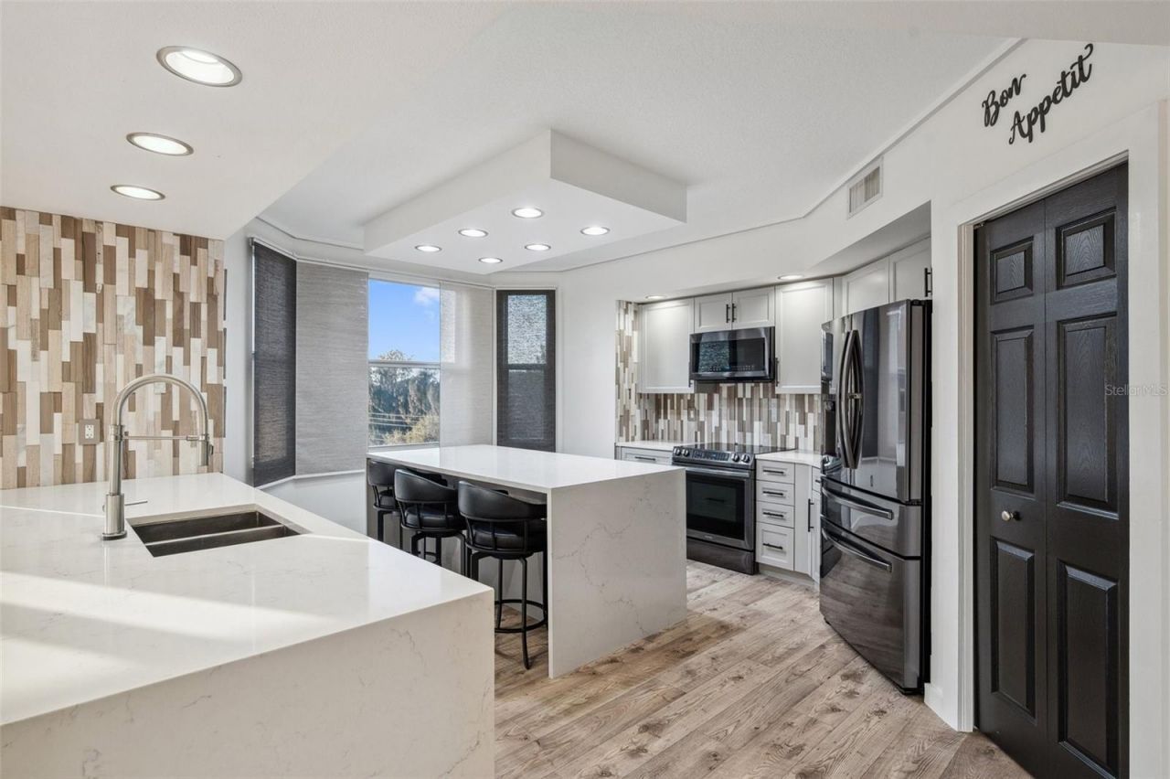 960 Starkey Road, Unit 3406, Largo, FL 33771 Photo