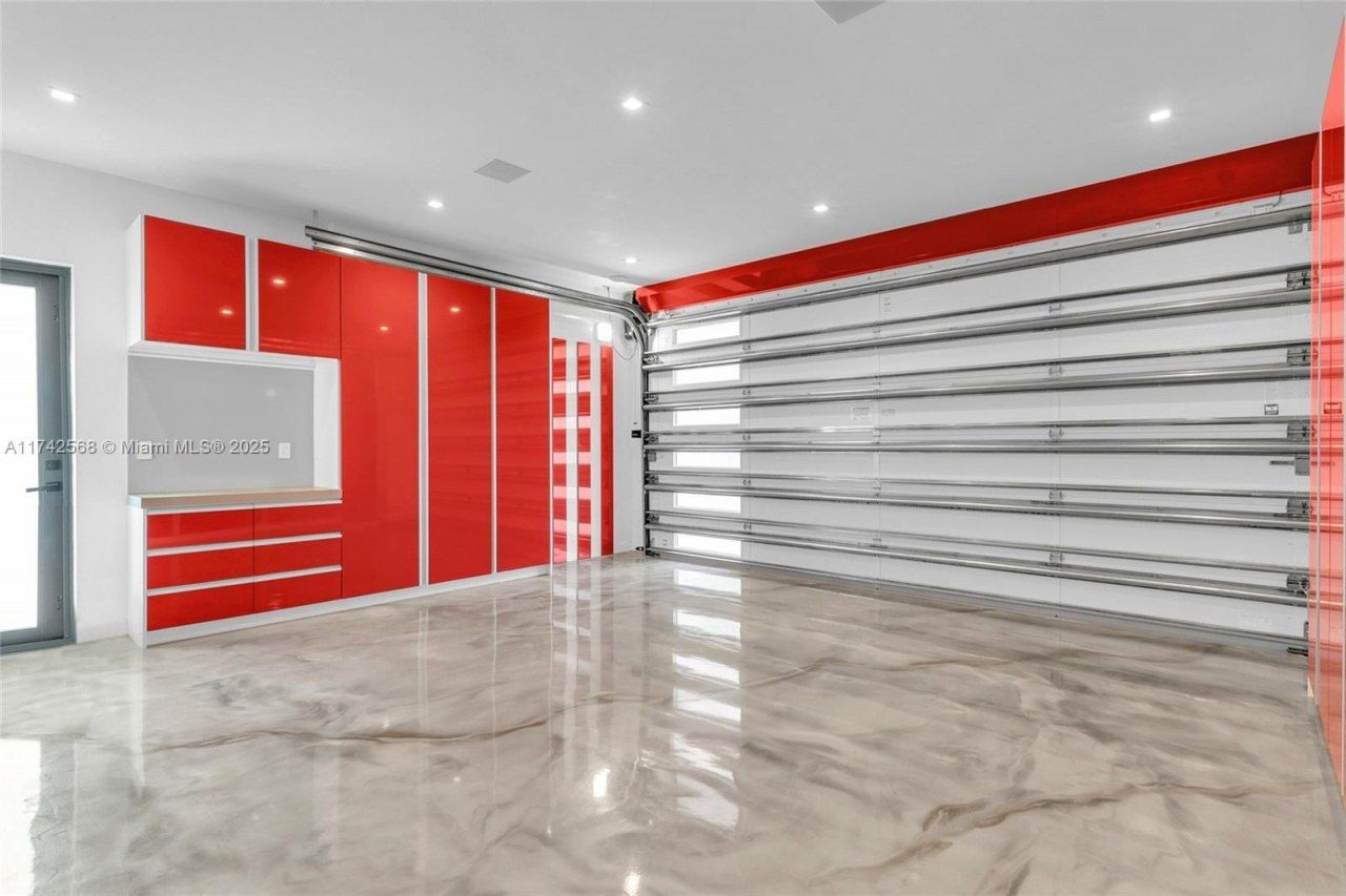 9890 SW 64th St, Miami, FL 33173 Photo