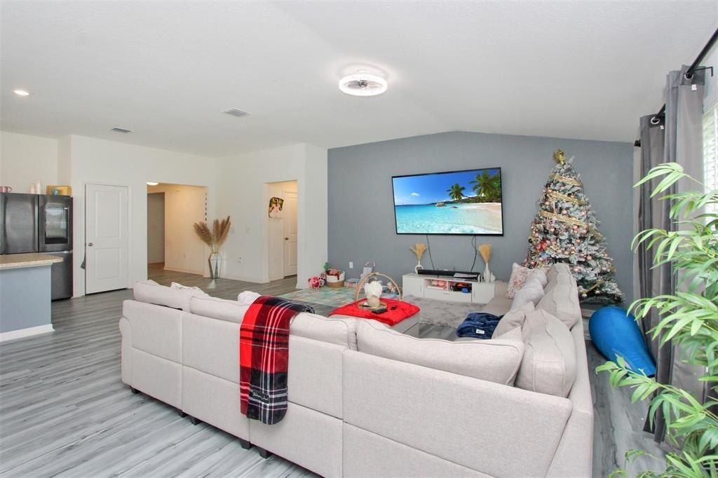 2220 Gladiolus Lane, Mascotte, FL 34753 Photo