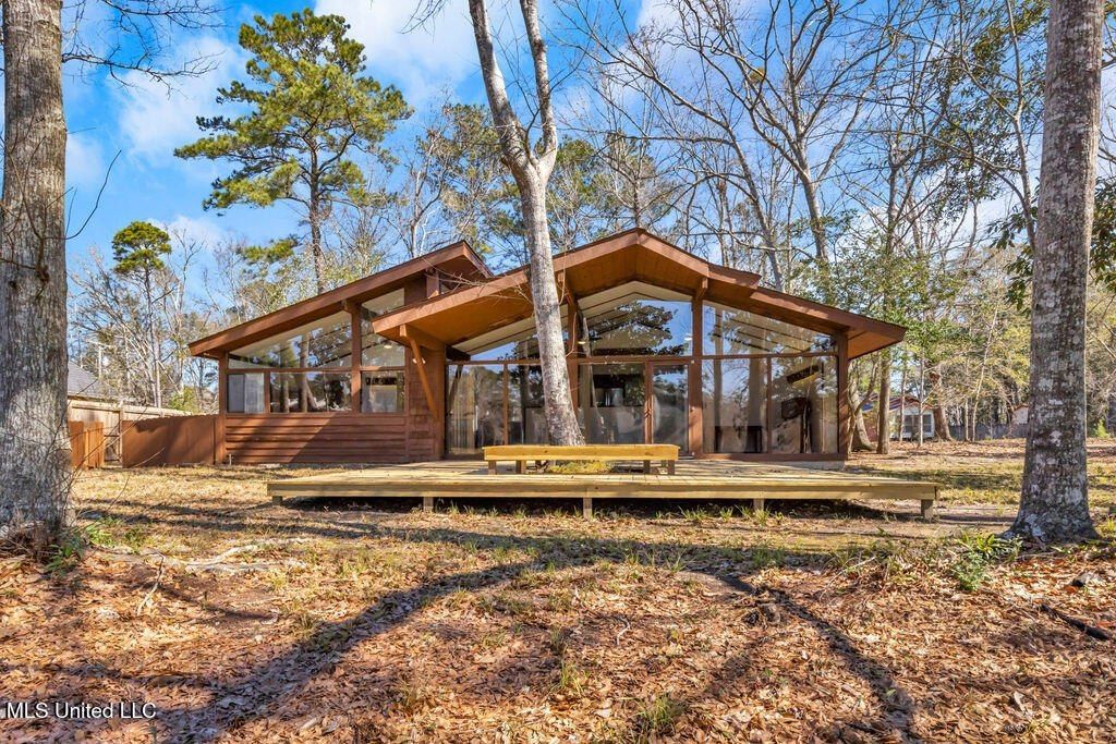 8305 Pine Cone Drive, Gautier, MS 39553 Main Photo