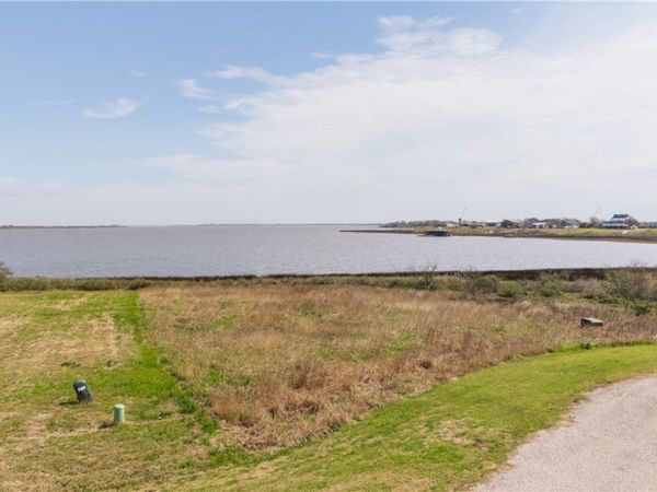 LOT 32 S Blue Heron Drive, Port Lavaca, TX 77979