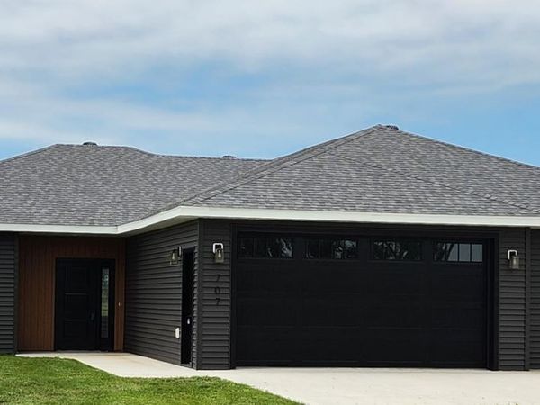 707 BLAINE Street N, Colfax, ND 58018