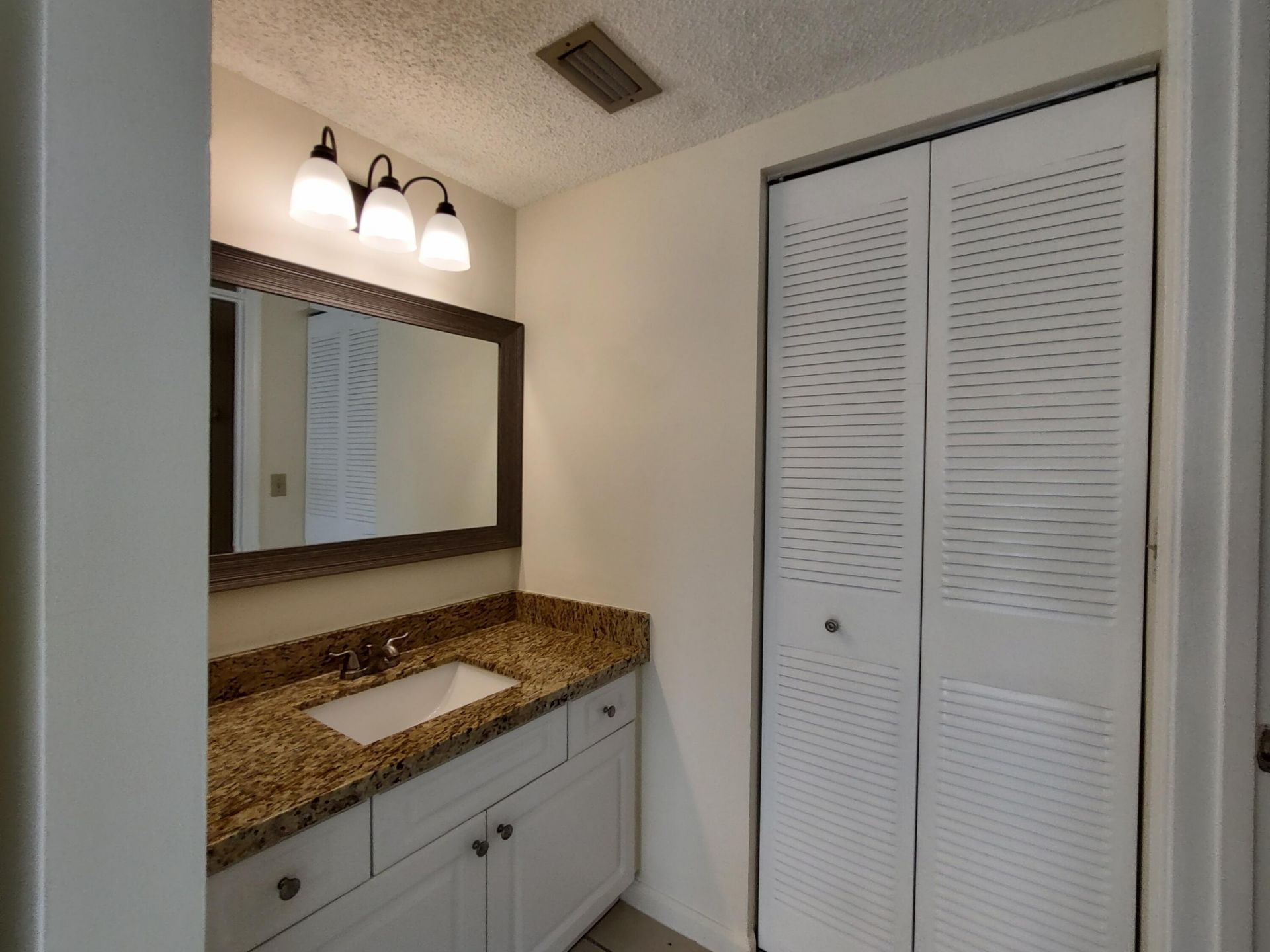 3050 Norwood Place, Unit N111, Boca Raton, FL 33431 Photo