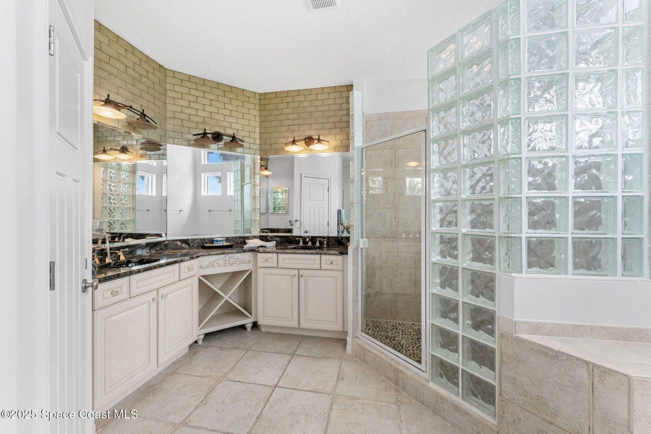 5795 Highway A1a, Melbourne Beach, FL 32951 Photo